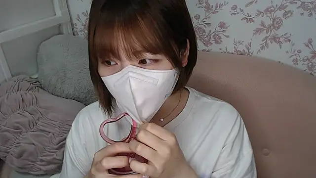 Snapshot of mei_hosina chatting on August 8, 3:58 pm mei hosina online show from August 8, 3:58 pm
