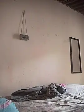 AlexaWarner online show from November 25, 4:07 pm