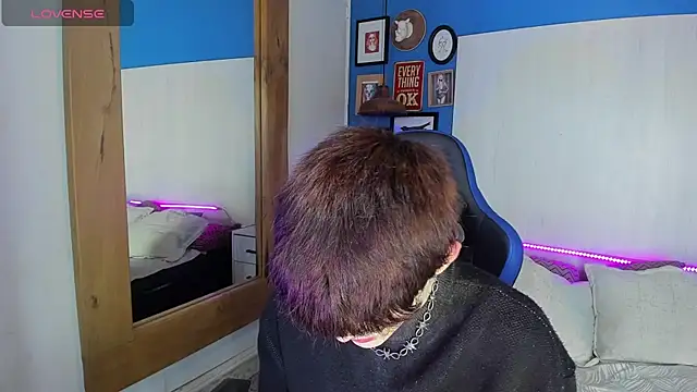 VladHellsing4 online show from March 21, 1:56 pm