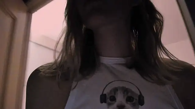 MiaDavis21 online show from February 6, 9:06 pm