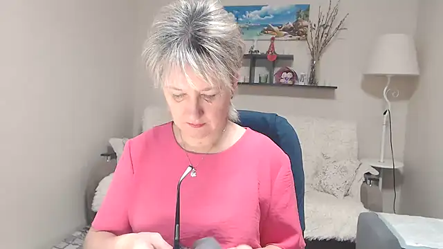 FleurMays online show from November 28, 4:59 am