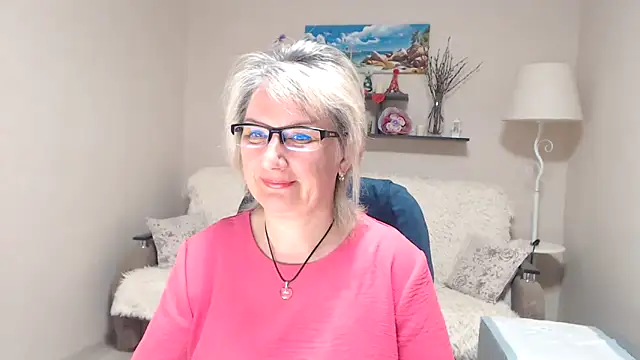 Snapshot of FleurMays chatting on May 7, 3:56 am FleurMays online show from May 7, 3:56 am