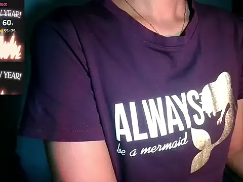 Snapshot of glowybekwa chatting on January 7, 2:41 pm glowybekwa online show from January 7, 2:41 pm