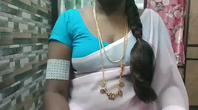 Snapshot of Hot_akshara chatting on December 2, 3:25 pm Hot akshara online show from December 2, 3:25 pm