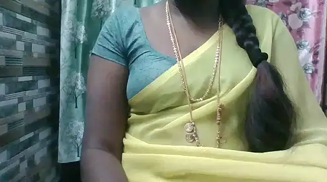 Snapshot of Hot_akshara chatting on December 12, 6:53 pm Hot akshara online show from December 12, 6:53 pm