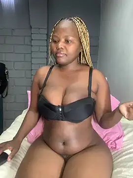 Snapshot of SexyAngeliqua chatting on May 10, 9:03 am SexyAngeliqua online show from May 10, 9:03 am
