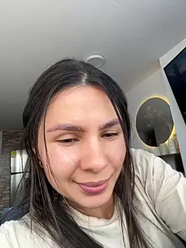 Snapshot of SofiaG_ chatting on November 5, 7:47 pm SofiaG online show from November 5, 7:47 pm