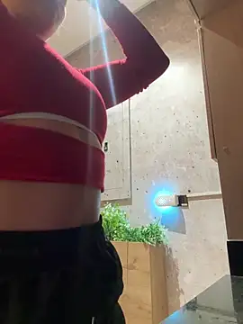 Snapshot of SofiaG_ chatting on December 16, 7:30 pm SofiaG online show from December 16, 7:30 pm