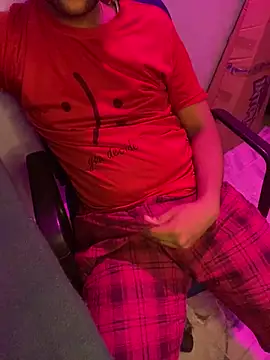 Snapshot of Vampiredaddy_ chatting on October 27, 3:16 pm Vampiredaddy  online show from October 27, 3:16 pm