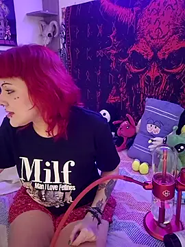 Sarah-Stoner online show from July 31, 9:25 pm