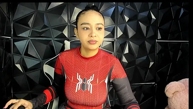 Snapshot of HelueHorny13 chatting on February 10, 4:11 pm HelueHorny13 online show from February 10, 4:11 pm