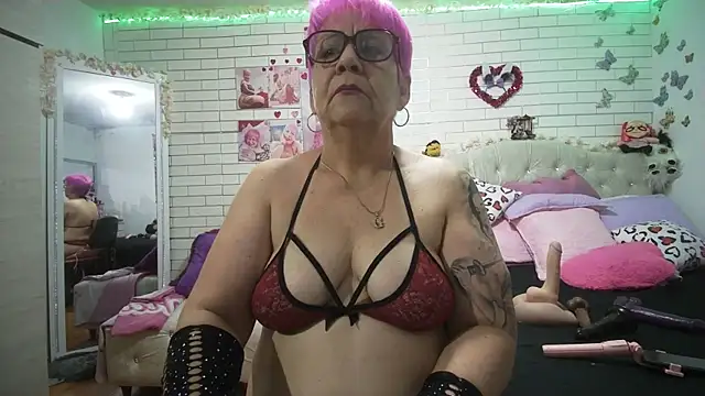 Snapshot of maturehot_65 chatting on June 9, 10:21 pm maturehot 65 online show from June 9, 10:21 pm
