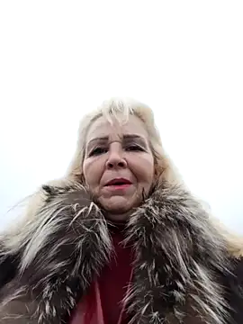 CassandraSandra44 online show from December 3, 8:34 am