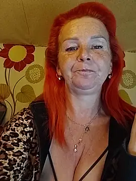 CassandraSandra44 online show from May 2, 4:39 am