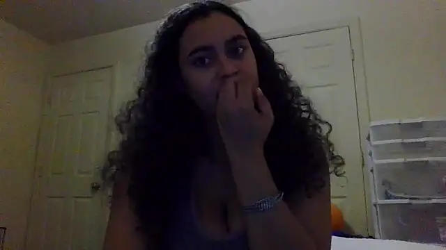 cinnaminnie online show from January 17, 5:11 am