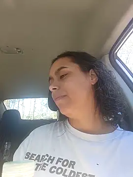 cinnaminnie online show from March 17, 3:50 pm