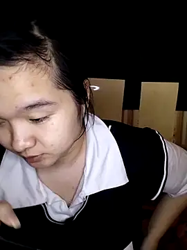 Thomgdee online show from March 1, 1:18 pm