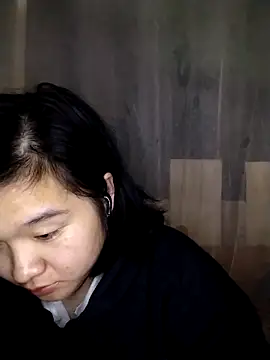 Thomgdee online show from March 9, 5:17 pm