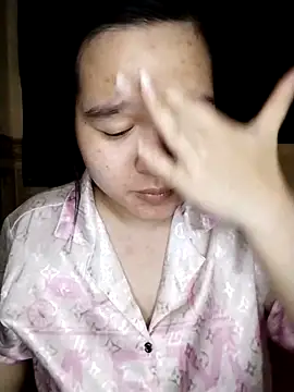 Thomgdee online show from March 12, 1:40 pm