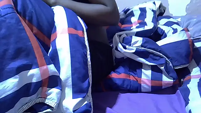 Just Karu online show from May 5, 3:25 am
