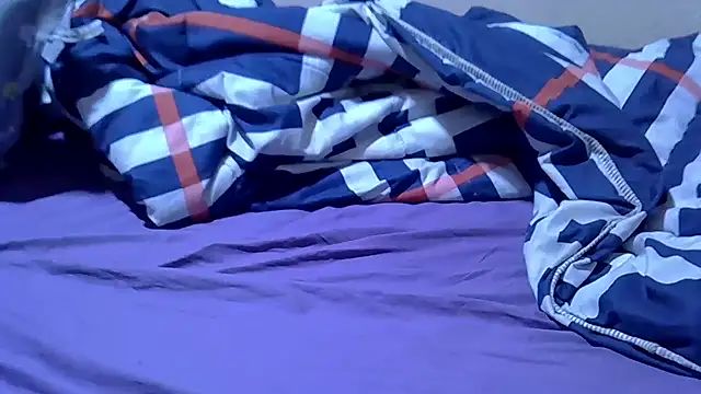 Just Karu online show from May 7, 4:29 am