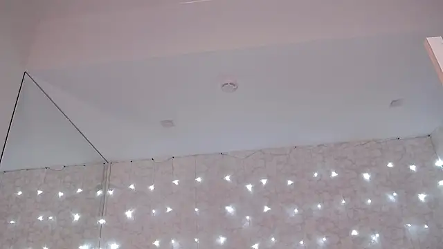 Snapshot of Evapeach_ chatting on January 19, 10:17 pm Evapeach online show from January 19, 10:17 pm