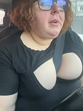 Snapshot of Tania-myr87_ZD chatting on December 18, 9:25 am Tania-myr87 ZD online show from December 18, 9:25 am