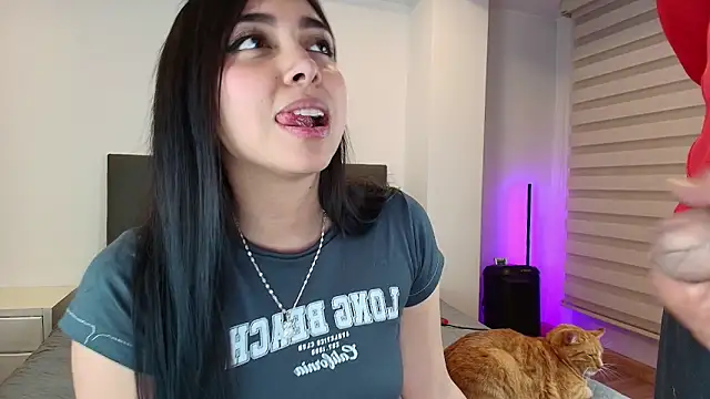 Snapshot of Lania_spencer2 chatting on April 14, 2:39 am Lania spencer2 online show from April 14, 2:39 am