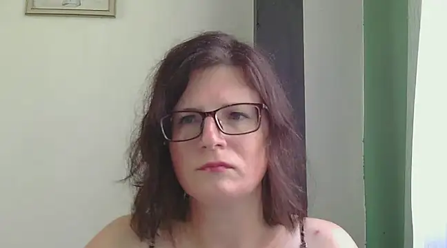 CrimsonMistress online show from December 15, 12:51 am