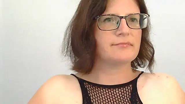 CrimsonMistress online show from March 9, 5:00 am