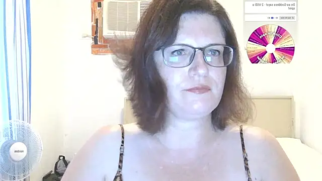 CrimsonMistress online show from January 8, 10:45 pm