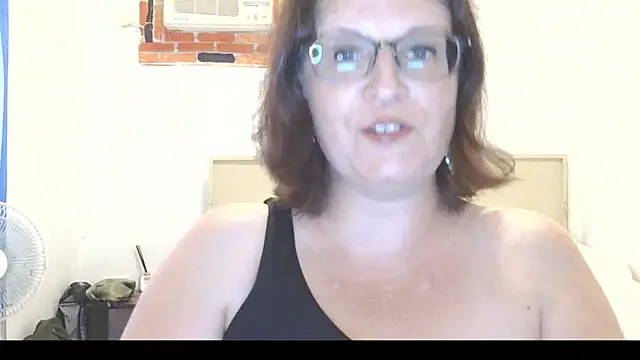 CrimsonMistress online show from March 1, 10:45 pm