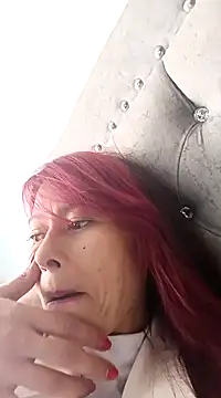 Snapshot of natashaanurak chatting on December 20, 6:35 pm natashaanurak online show from December 20, 6:35 pm