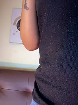 MaverickGray online show from April 25, 1:03 pm