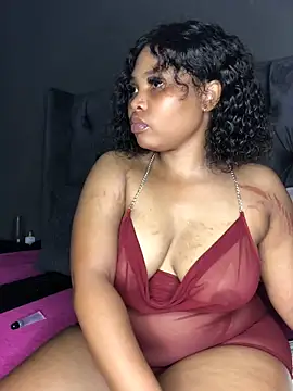 Snapshot of Anaelle24 chatting on February 12, 10:03 am Anaelle24 online show from February 12, 10:03 am