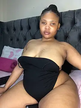 Anaelle24 online show from February 27, 6:57 am