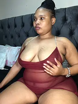 Snapshot of Anaelle24 chatting on June 19, 3:22 am Anaelle24 online show from June 19, 3:22 am