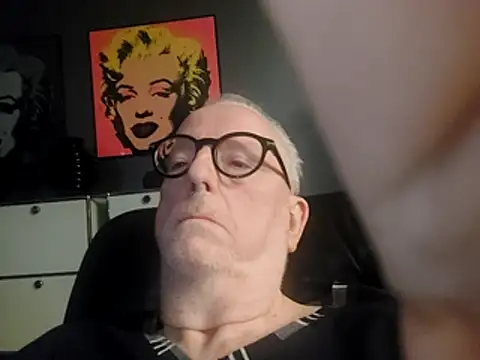 Greyhound70 online show from February 14, 7:05 am