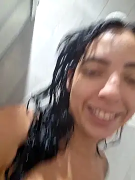 Sweet-diamondxxx online show from March 5, 9:00 pm