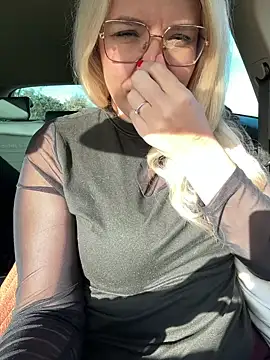 EmyLana online show from January 14, 9:48 am