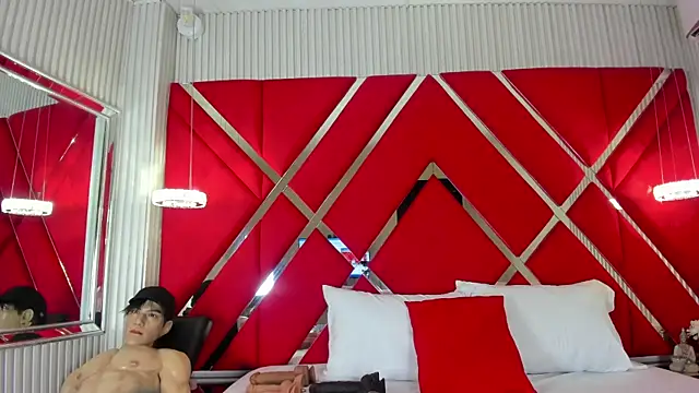 Snapshot of SusanCouper chatting on May 29, 10:52 pm SusanCouper online show from May 29, 10:52 pm
