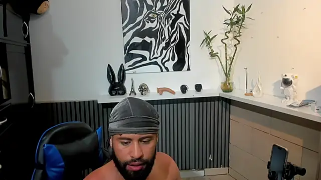 Daemon21 online show from November 19, 10:10 pm