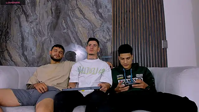 hot day online show from December 17, 1:29 am