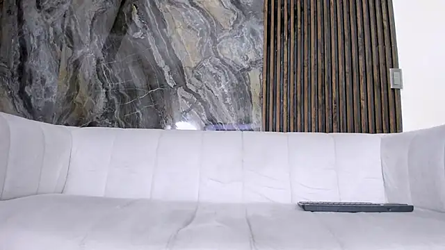 hot day online show from February 8, 1:43 am