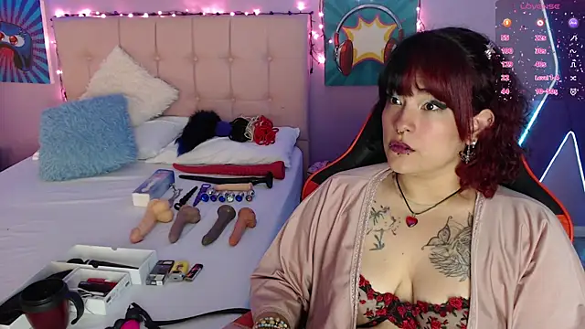 Ruby Skywalker  online show from December 18, 11:51 pm