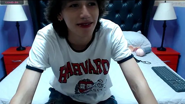 Snapshot of Stephan_Queens chatting on December 23, 10:44 pm Stephan Queens online show from December 23, 10:44 pm