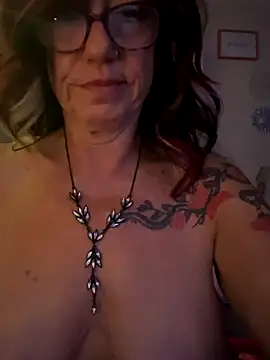 Snapshot of karrmmaa chatting on November 30, 12:09 pm karrmmaa online show from November 30, 12:09 pm