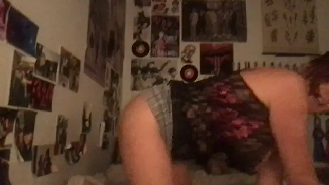 Snapshot of karrmmaa chatting on December 3, 10:35 am karrmmaa online show from December 3, 10:35 am