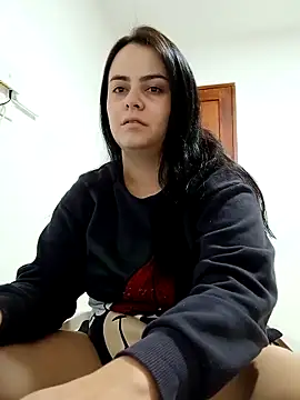 Im Amelia online show from March 4, 8:05 pm