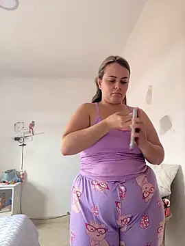 Snapshot of Im_Amelia chatting on June 12, 2:27 pm Im Amelia online show from June 12, 2:27 pm